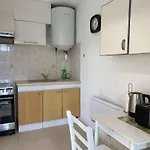 T2 Lumineux Avec Loggia Fermee, Proche Des Thermes, Parking, Wifi - - Fr-1-553-184 Apartment *