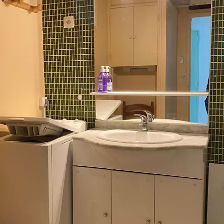 Apartment T2 Lumineux Avec Loggia Fermee, Proche Des Thermes, Parking, Wifi - - Fr-1-553-184 Balaruc-les-Bains