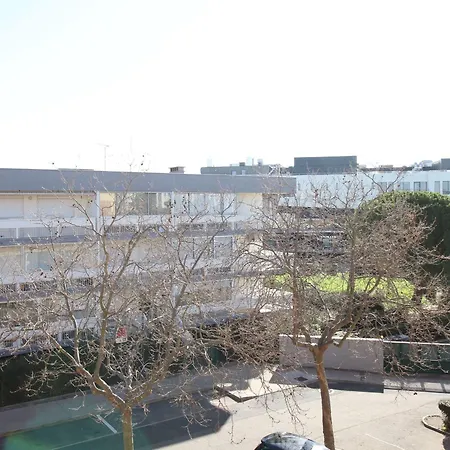 Apartment T2 Lumineux Avec Loggia Fermee, Proche Des Thermes, Parking, Wifi - - Fr-1-553-184
